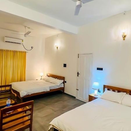 Elzas Fort Inn Kochi Bagian luar foto